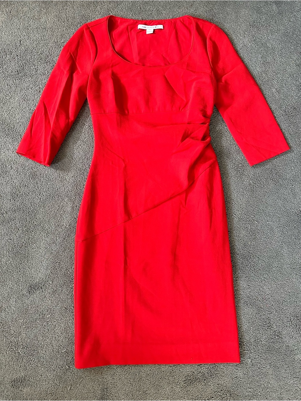 Diane Von Furstenberg Vibrant Red Scoop-Neck Sheath Bodycon Dress Formal Wedding - Picture 4 of 8